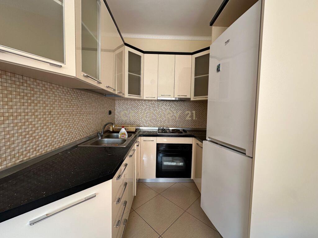 JEPET ME QERA APARTAMENT 1+1 ME PAMJE DETI, NE PLAZH-RROTA E