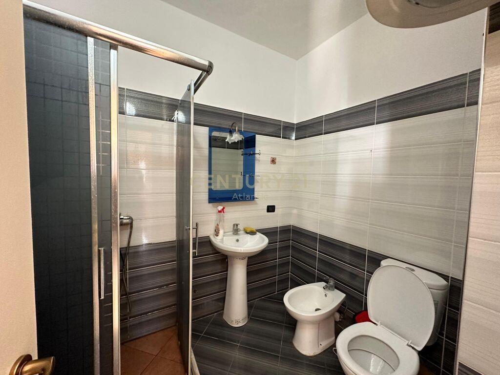 JEPET ME QERA APARTAMENT 1+1 ME PAMJE DETI, NE PLAZH-RROTA E