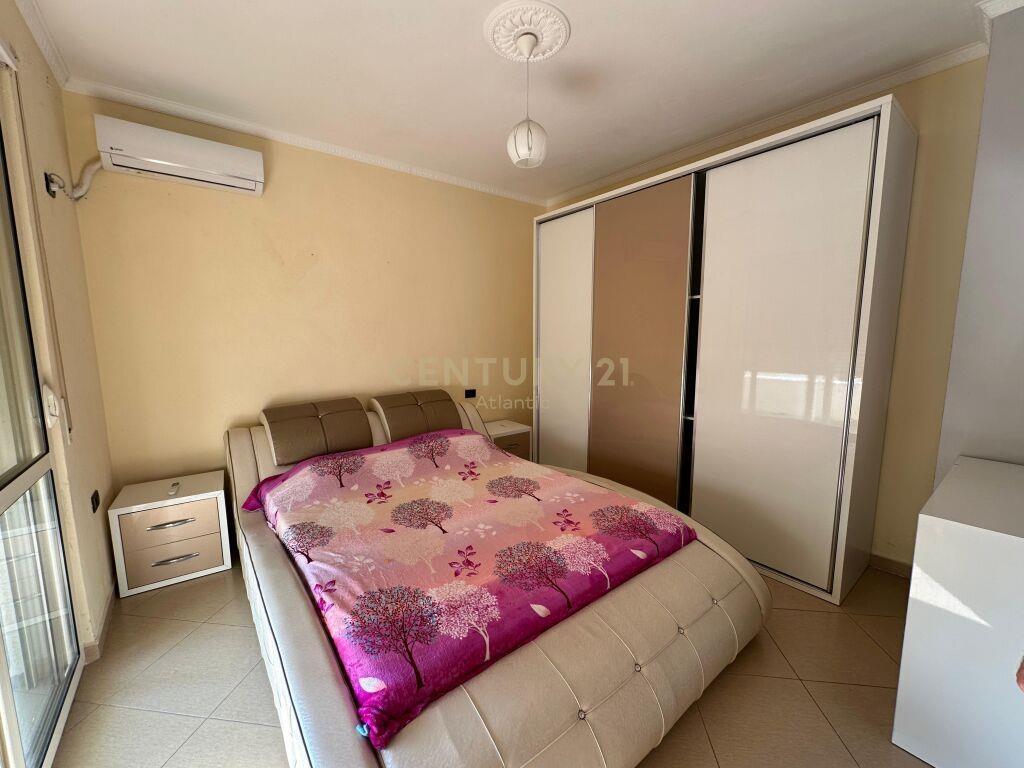 JEPET ME QERA APARTAMENT 1+1 ME PAMJE DETI, NE PLAZH-RROTA E