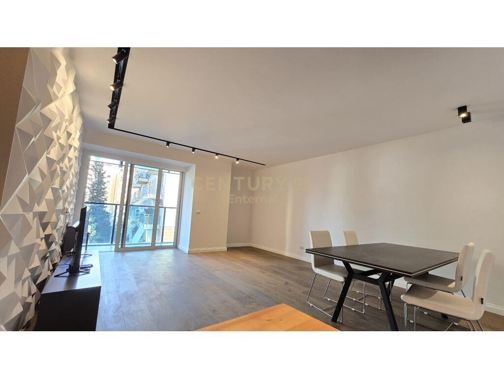 Jepet me qira Apartament 2+1+2 1,800 € ENT103752