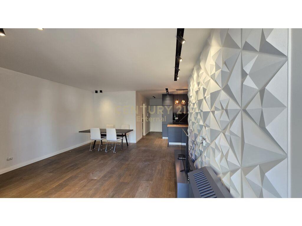 Jepet me qira Apartament 2+1+2 1,800 € ENT103752