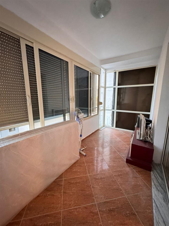 Garsoniere| 50m nga deti| Rrota e Kuqe