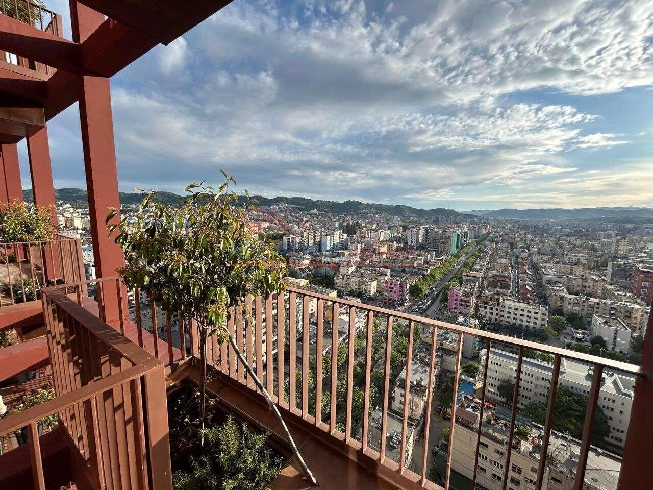 Apartament 1+1 me qera tek Tirana Garden Building