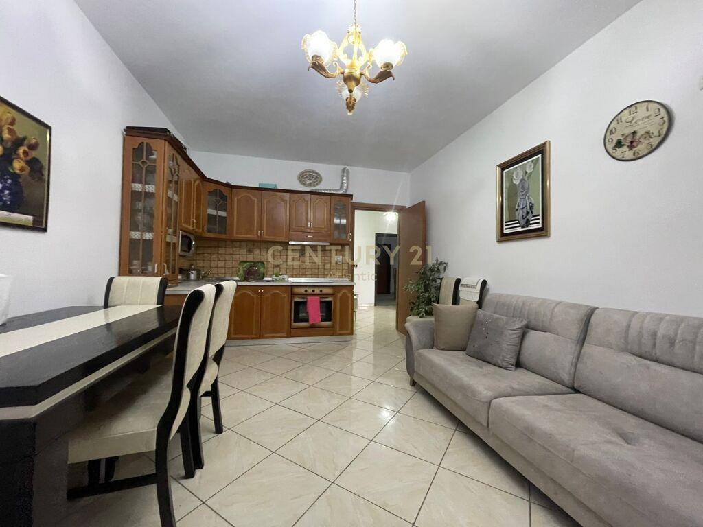 APARTAMENT 1+1 ME QIRA NE PLAZH ILIRIA, DURRES! 270 €