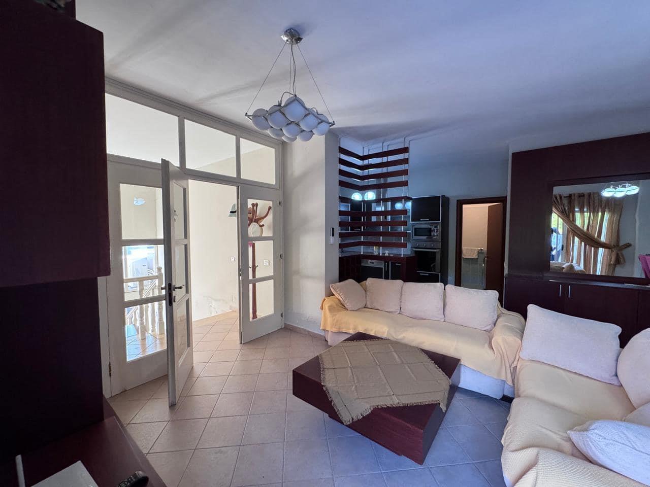 Shitet Super Apartament • 2+1+2 me verande