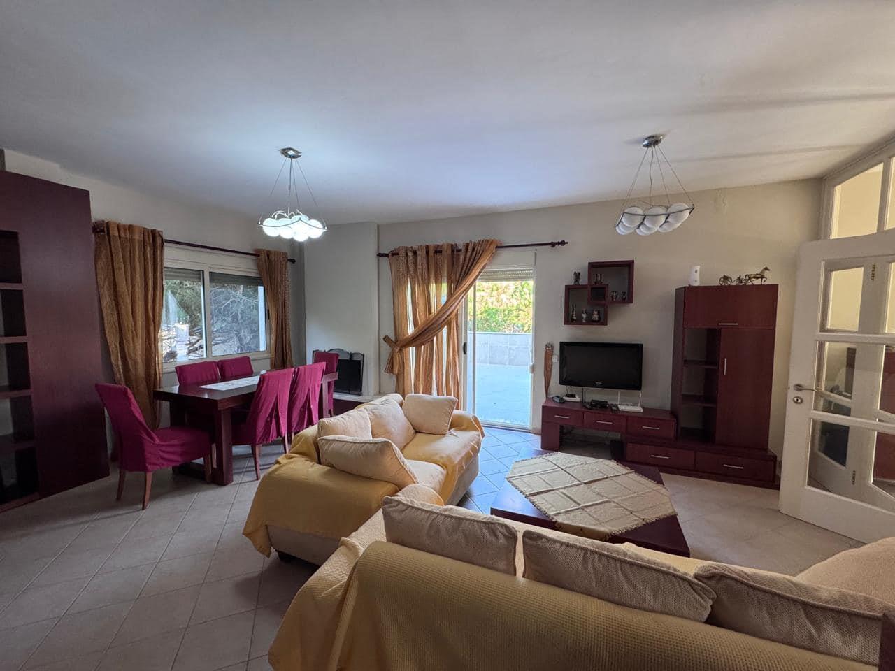 Shitet Super Apartament • 2+1+2 me verande