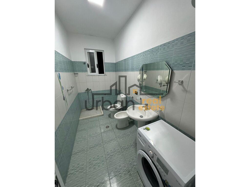 Qera, Pjesë Vile 1+1, 5 Maji, Tiranë