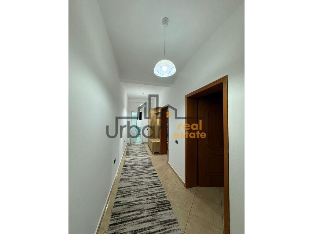 Qera, Pjesë Vile 1+1, 5 Maji, Tiranë