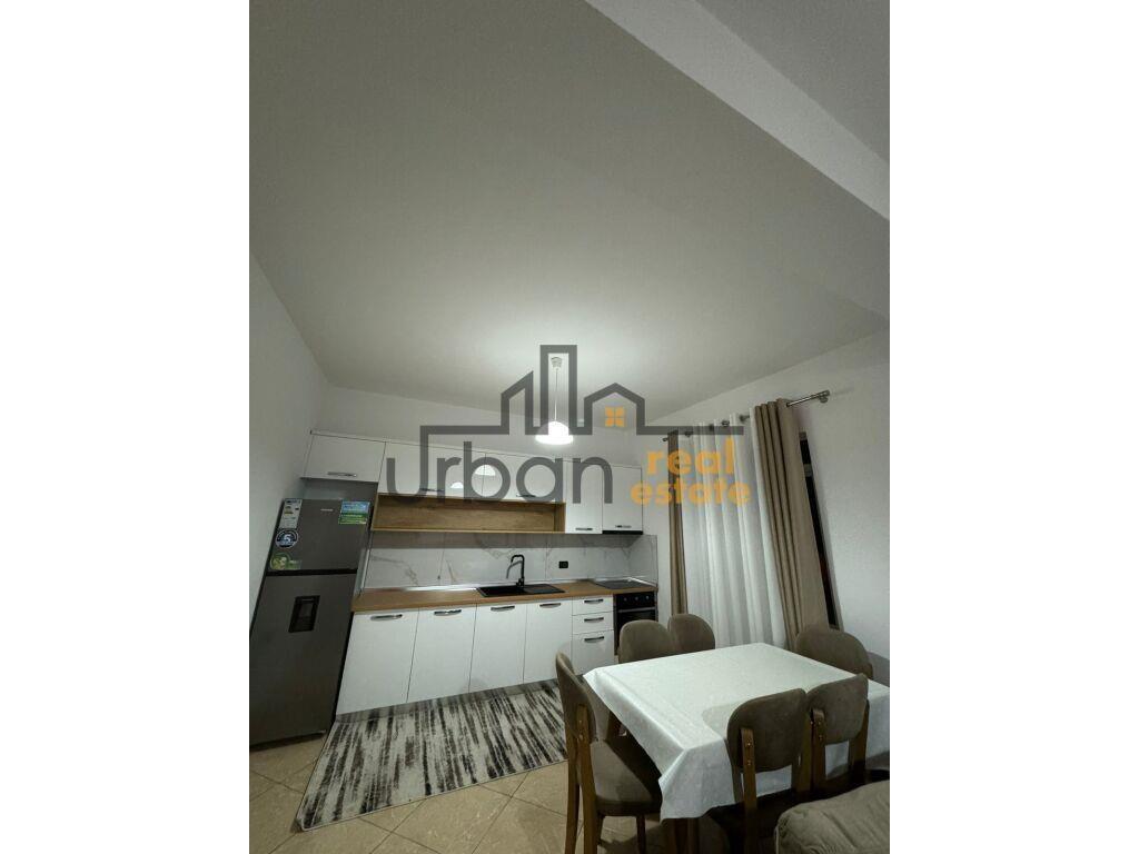 Qera, Pjesë Vile 1+1, 5 Maji, Tiranë