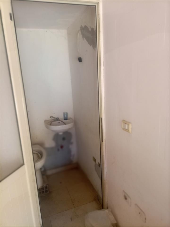 Shitet dyqan okazion