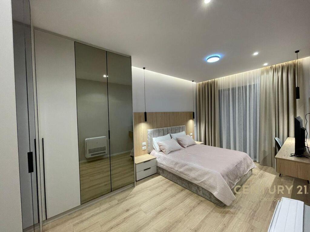 QIRA, APARTAMENT 2+1+PARKIM, TEK LIQENI I THATE!