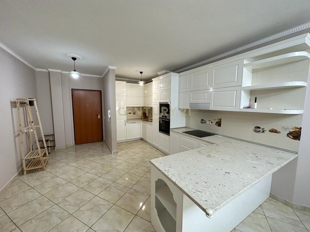 SHITET APARTAMENT 150m2 2+1+2 NE VOLLGA!