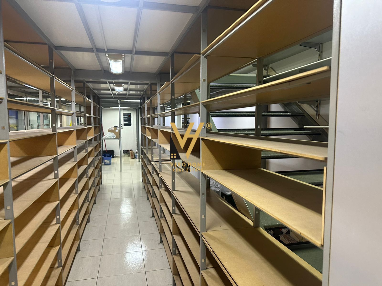 DYQAN 166 M2 PAS DELIJORGJIT 780.000 EURO