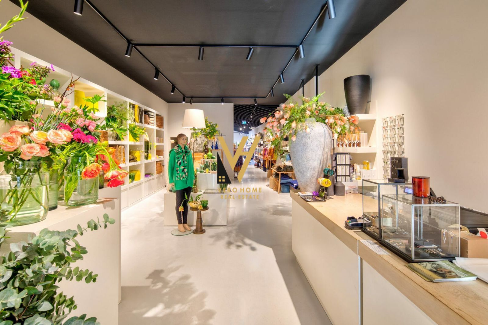 DYQAN 76 M2 TE SHESHI WILLSON 580.000 EURO