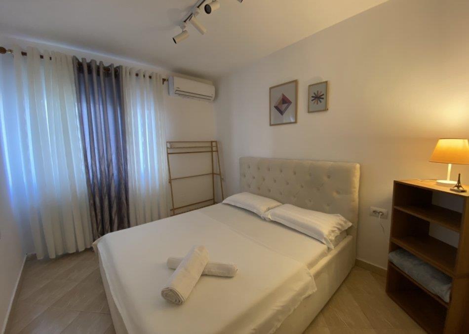 QERA DITORE – 1+1 Myslym Shyri