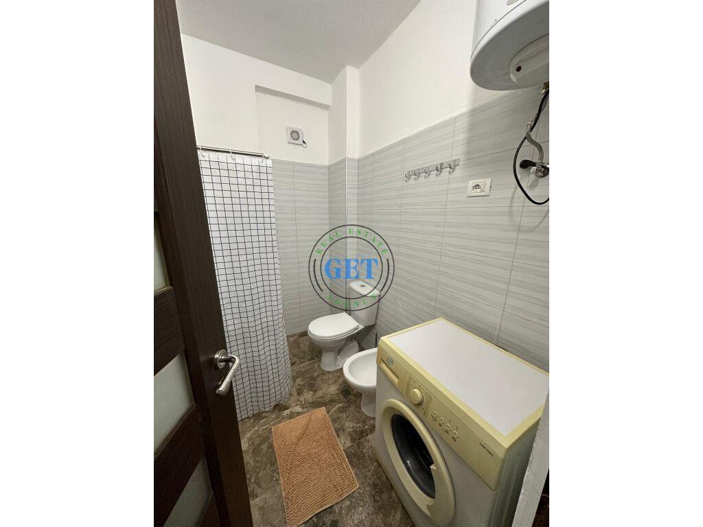 Qira, Apartament 3+1+2 Tualete,Ish-URT, Durres!