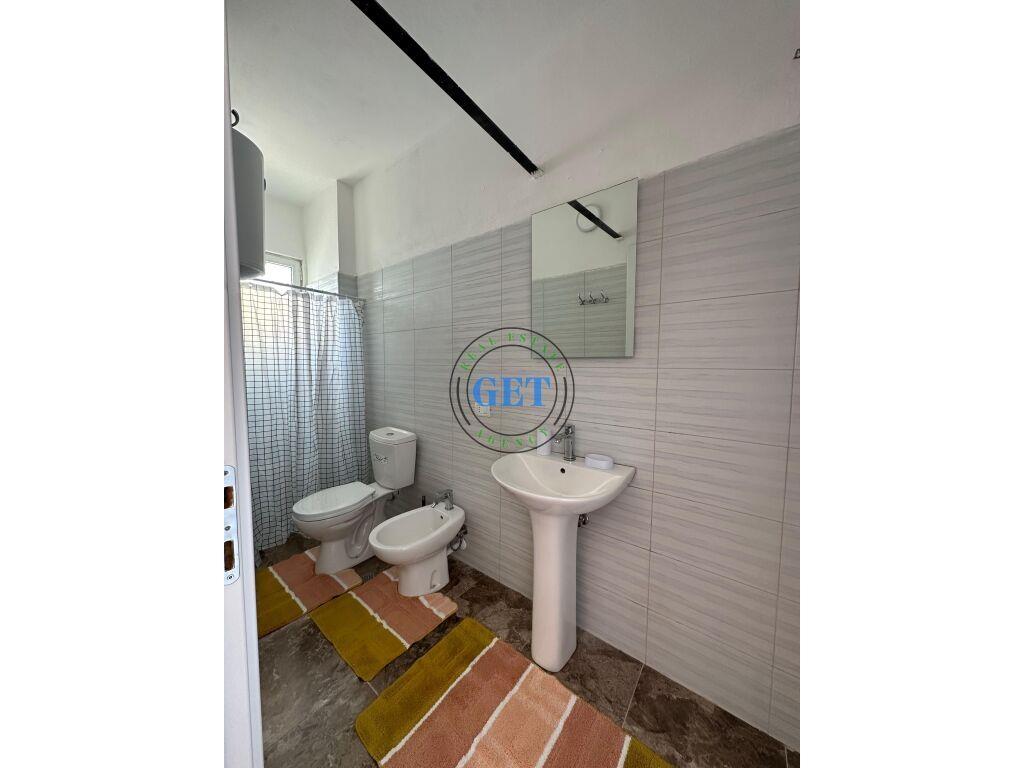 Qira, Apartament 3+1+2 Tualete,Ish-URT, Durres!