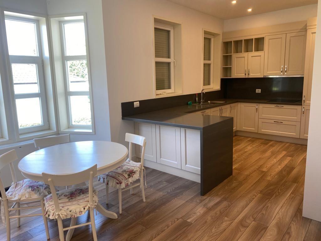 Qera, Vilë, Rezidenca ”Rolling Hills”, Tiranë