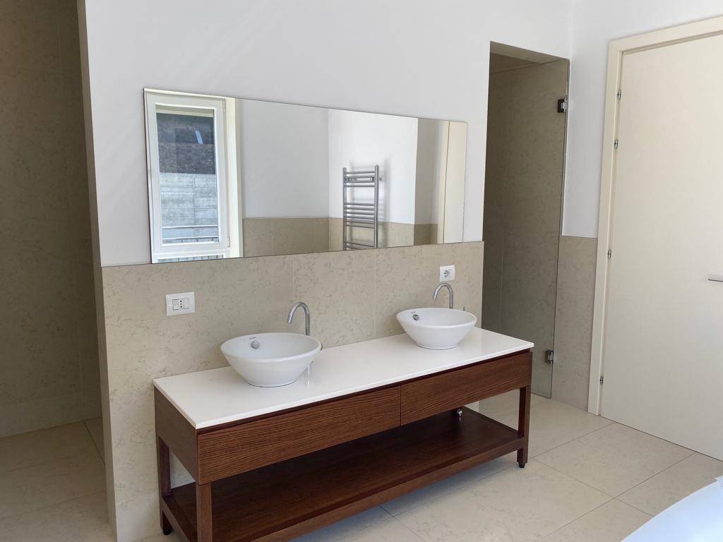 Qera, Vilë, Rezidenca ”Rolling Hills”, Tiranë