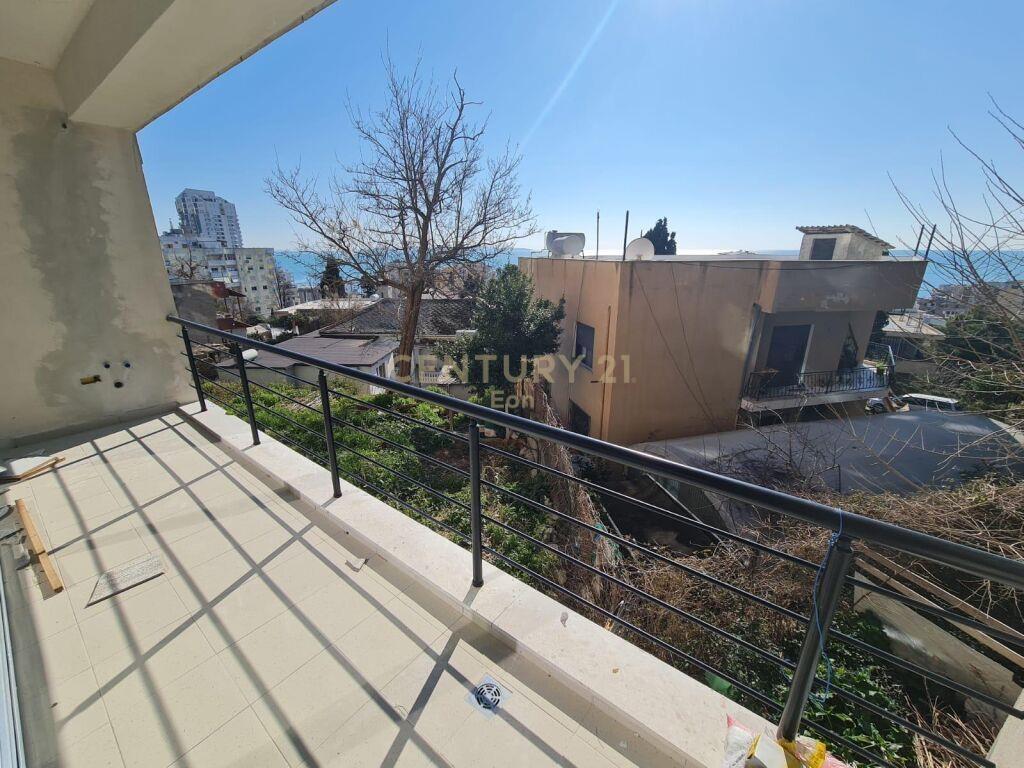 SHITET SUPER APARTAMENT 2+1+2 TE VILA E ZOGUT!