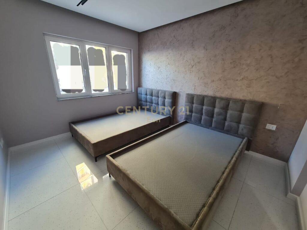 SHITET SUPER APARTAMENT 2+1+2 TE VILA E ZOGUT!