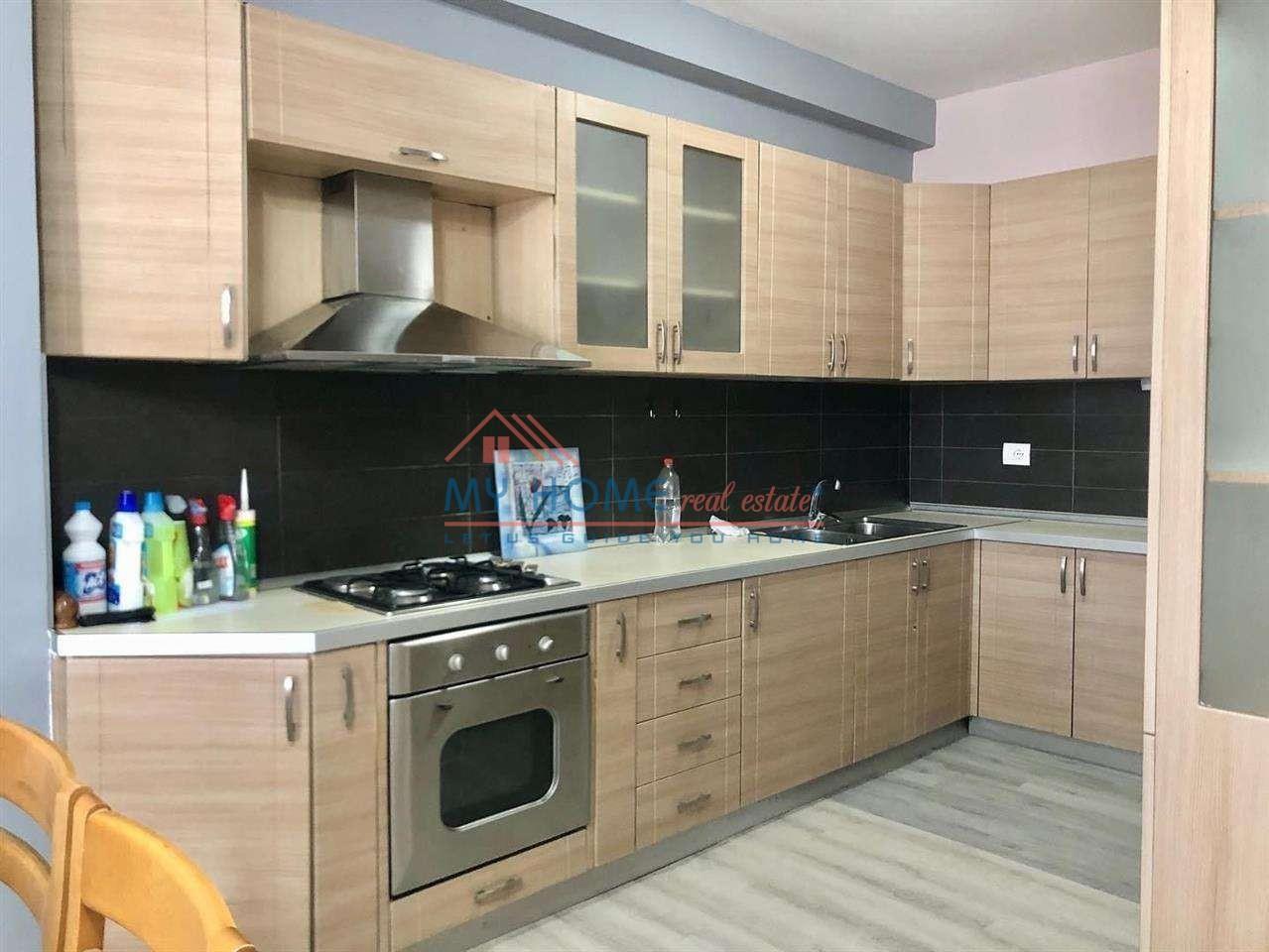 Apartament 2+1 Me Qira Rruga e Kavajes Tirane