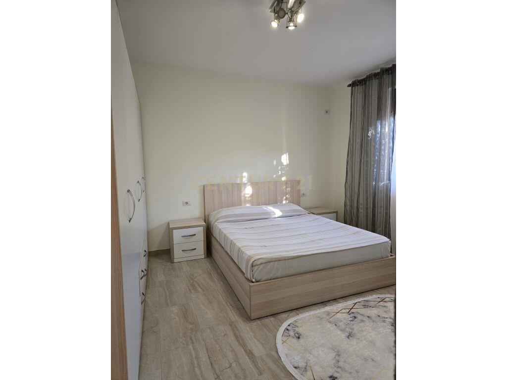 JEPET ME QIRA APARTAMENT 2+1 ME OBORR NE DURRES!
