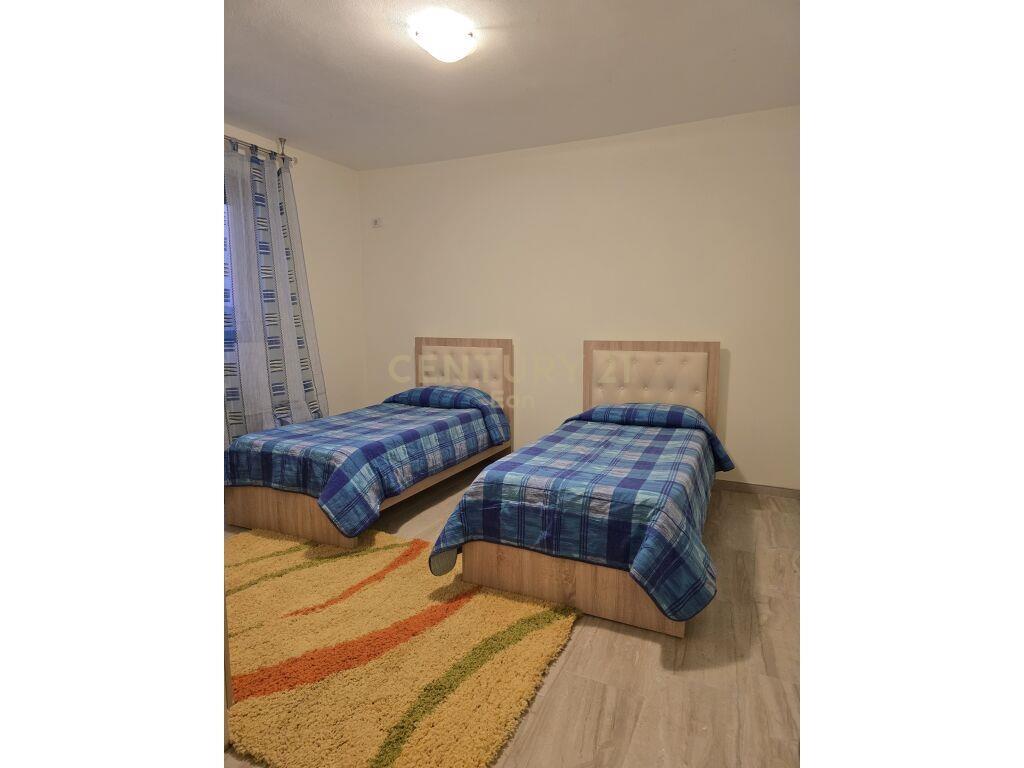 JEPET ME QIRA APARTAMENT 2+1 ME OBORR NE DURRES!