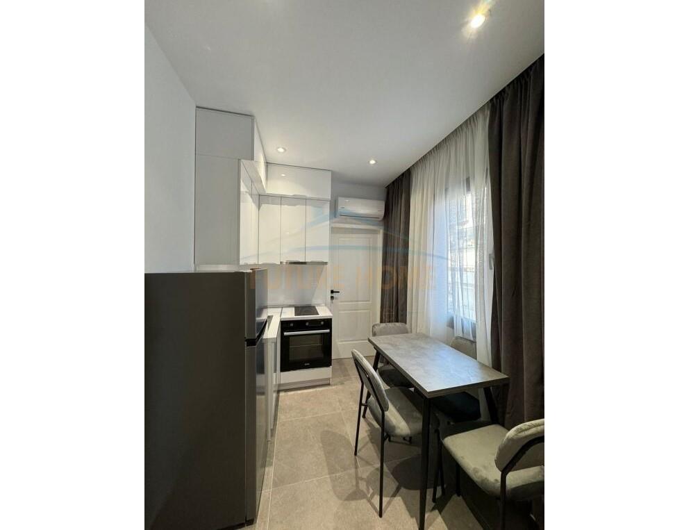 Qera , Apartament 1+1 , Shallvaret , Qender.