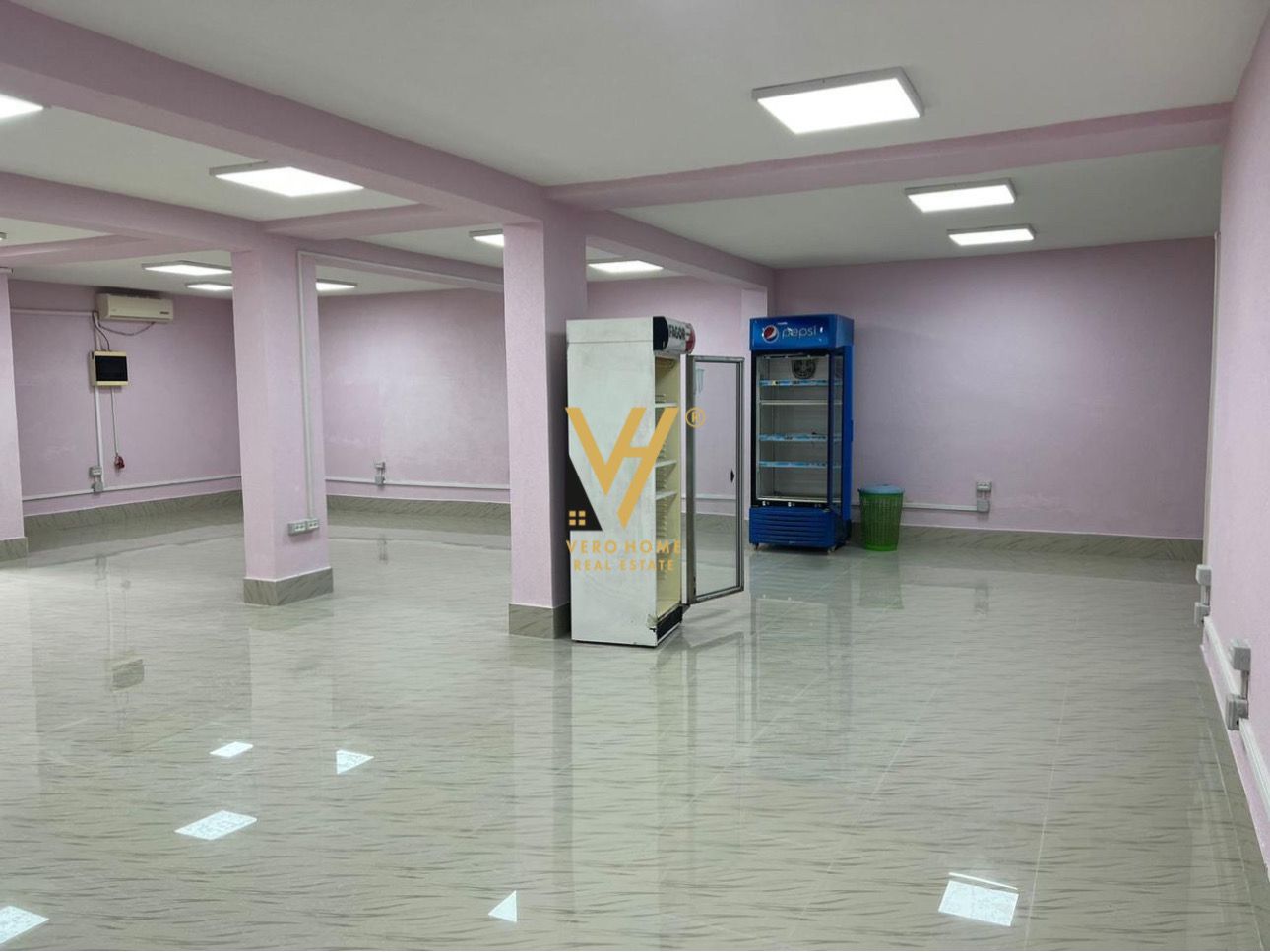 AMBJENT 130 M2 TE XHAMIA E TABAKEVE 650 EURO