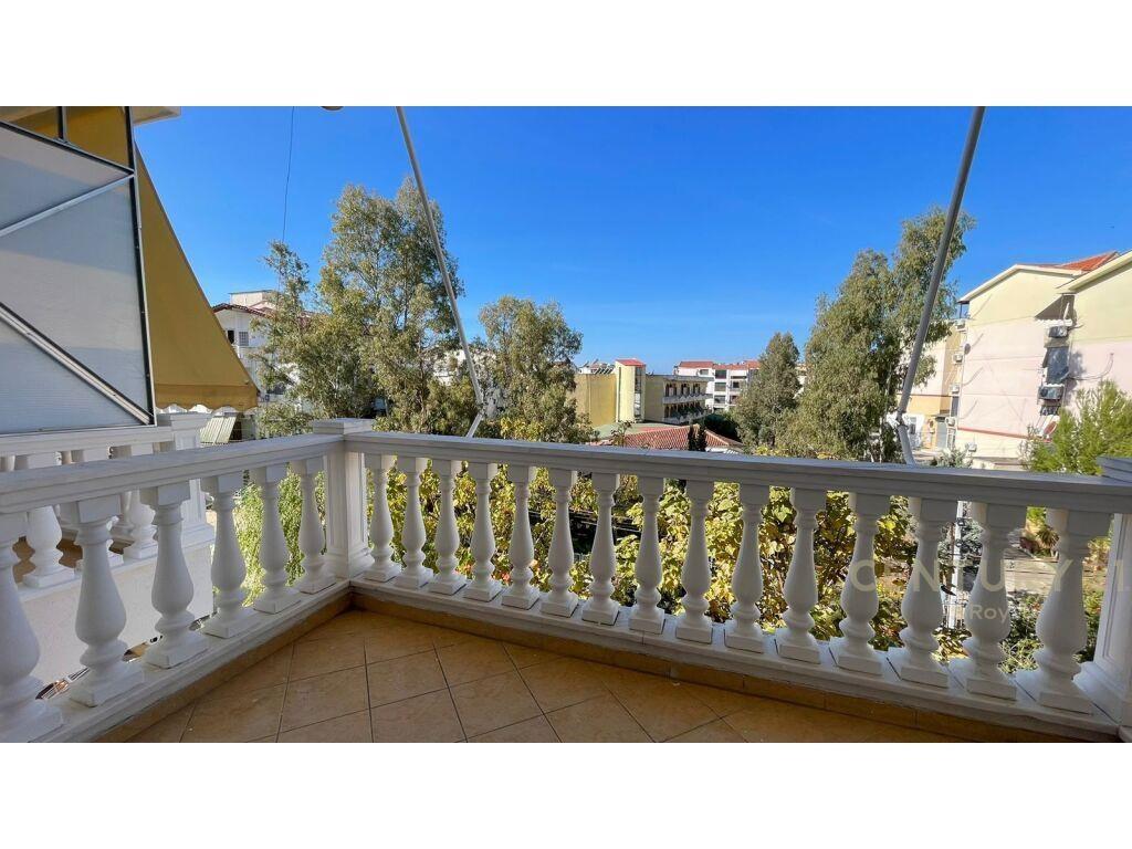 SHITET GARSONIERE TEK FLOWER HOTEL!