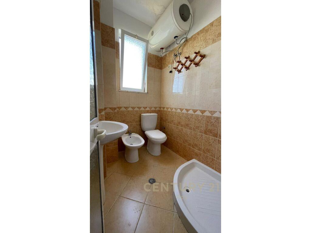 SHITET GARSONIERE TEK FLOWER HOTEL!