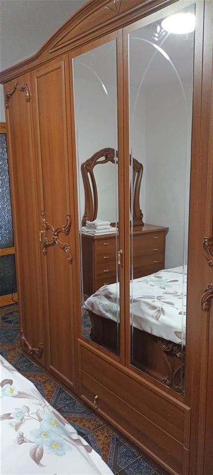 Hyrje ne kat te pare me qera