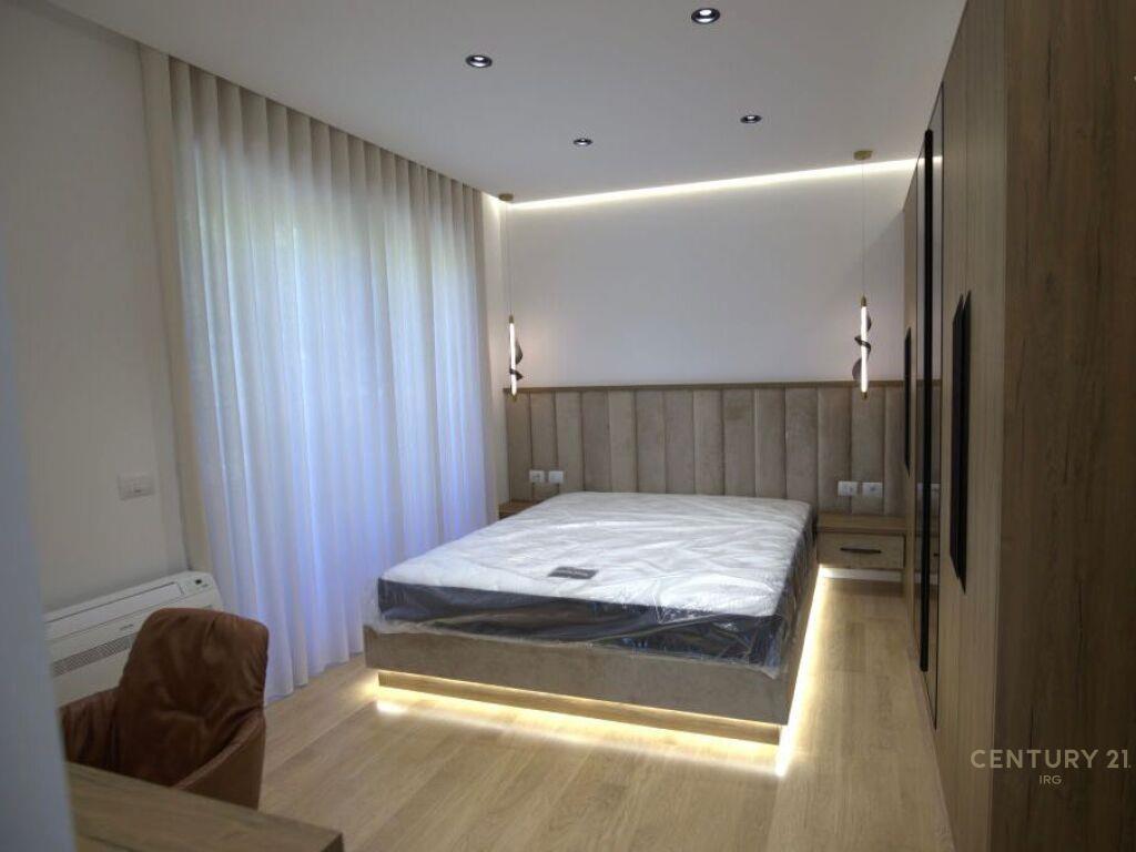 Vile Luksoze ne Petrele