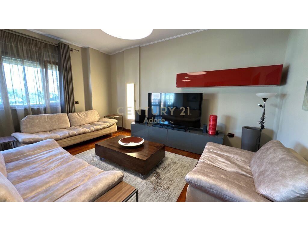 Apartament 3+1 per Qira tek Kompleksi Dinamo