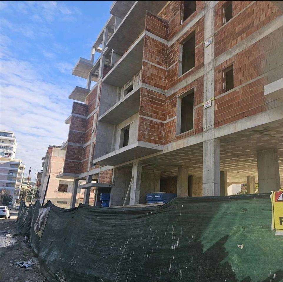 SHITET APARTAMENT 2+1 NE VLORE