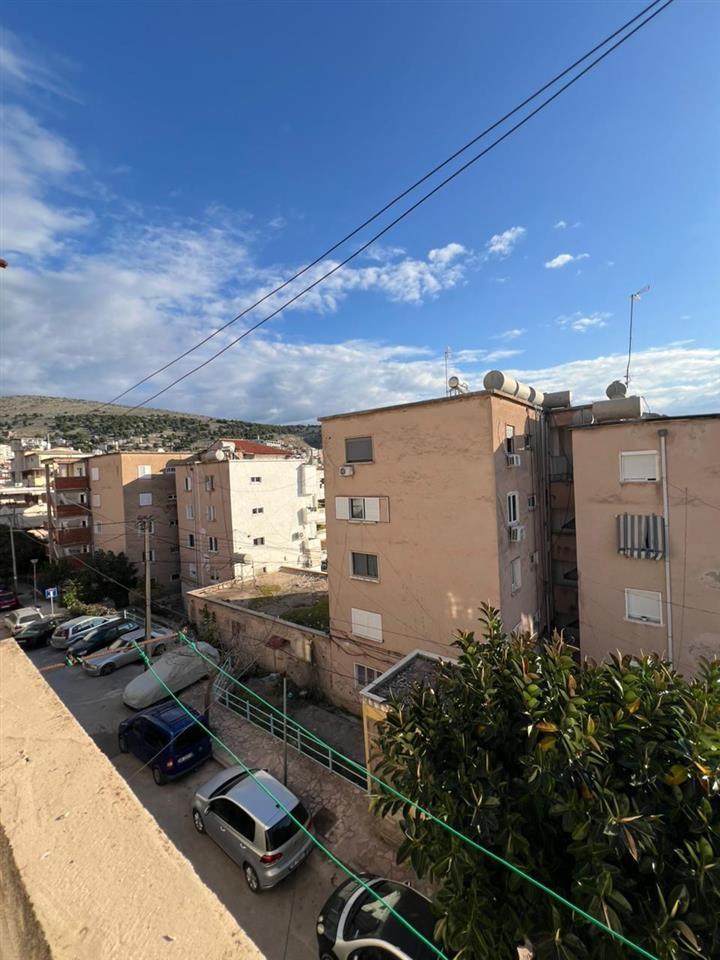 Shitet Apartament 2+1 me pamje deti KODER SARANDE