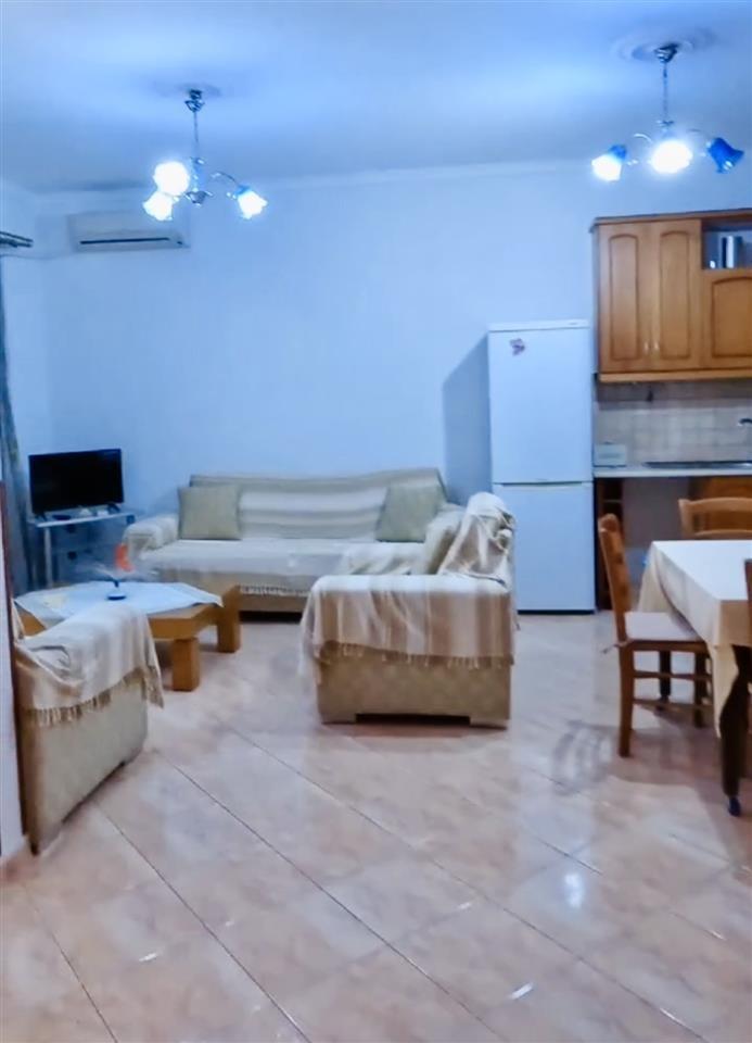 Jepet me qera apartament 2+1- Totalisht i mobiluar/Vlore