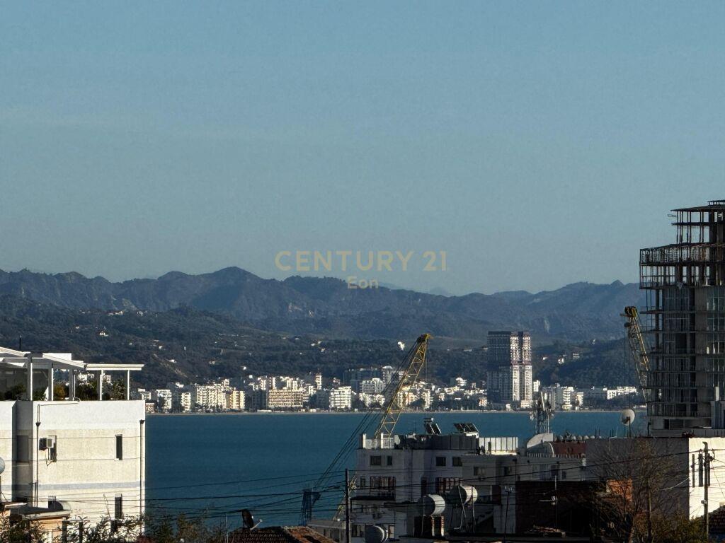 SHITET VILE LUKSOZE NE LAGJEN E RE DURRES!