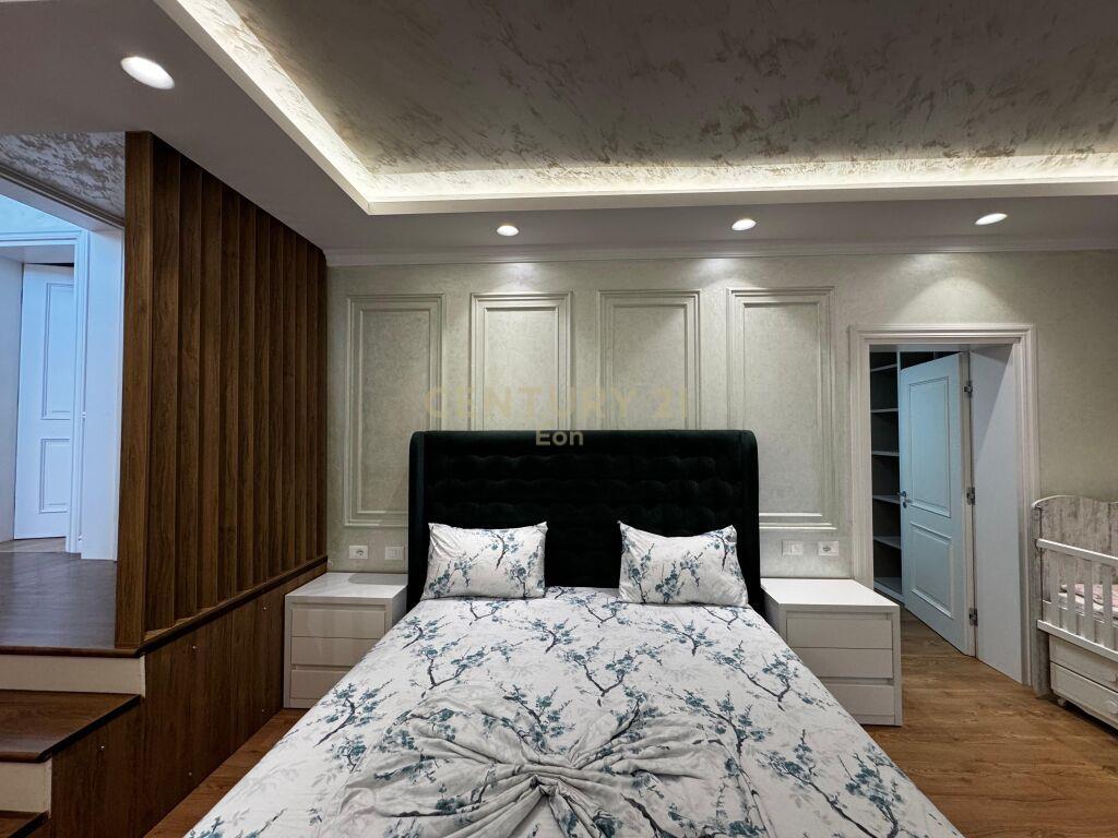 SHITET VILE LUKSOZE NE LAGJEN E RE DURRES!