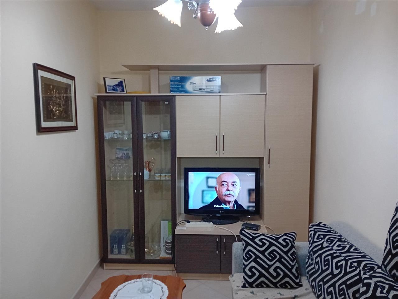 JEPET APARTAMENT 2+1 NE QENDER TEK AMFITEATRI