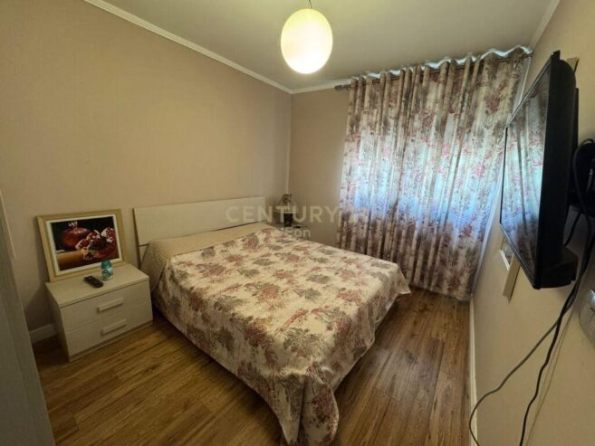 Apartament për shitje 2+1 në katin e parë te banimit të një