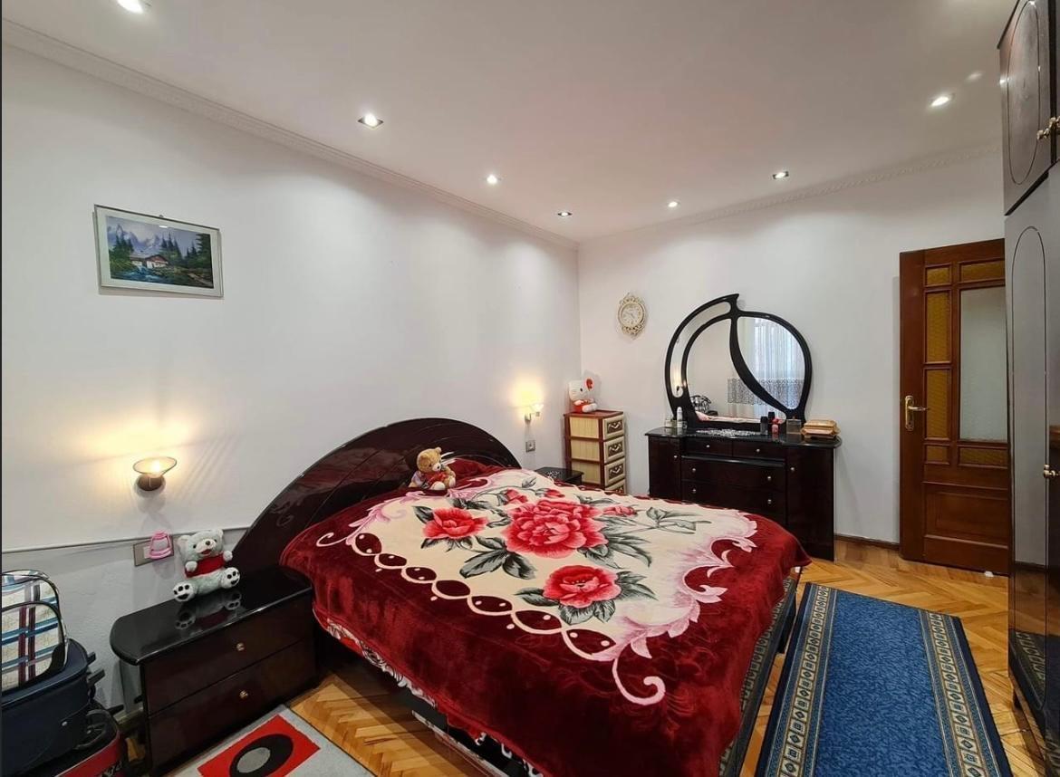 Hyrje Ne Qender te Korces me Qera Afat Gjate