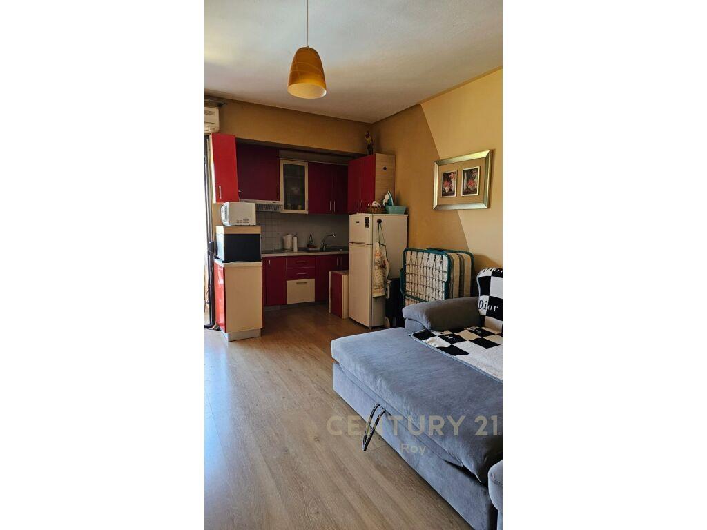 SHITET STUDIO FLAT NE GOLEM !!