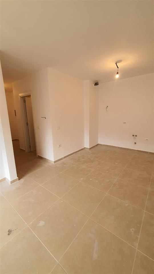 JEPET APARTAMENT 1+1 ME QERA PER 45000 LEKE (i diskutueshem)