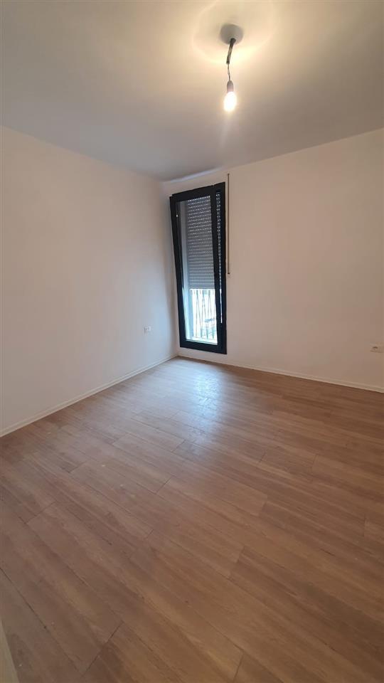JEPET APARTAMENT 1+1 ME QERA PER 45000 LEKE (i diskutueshem)