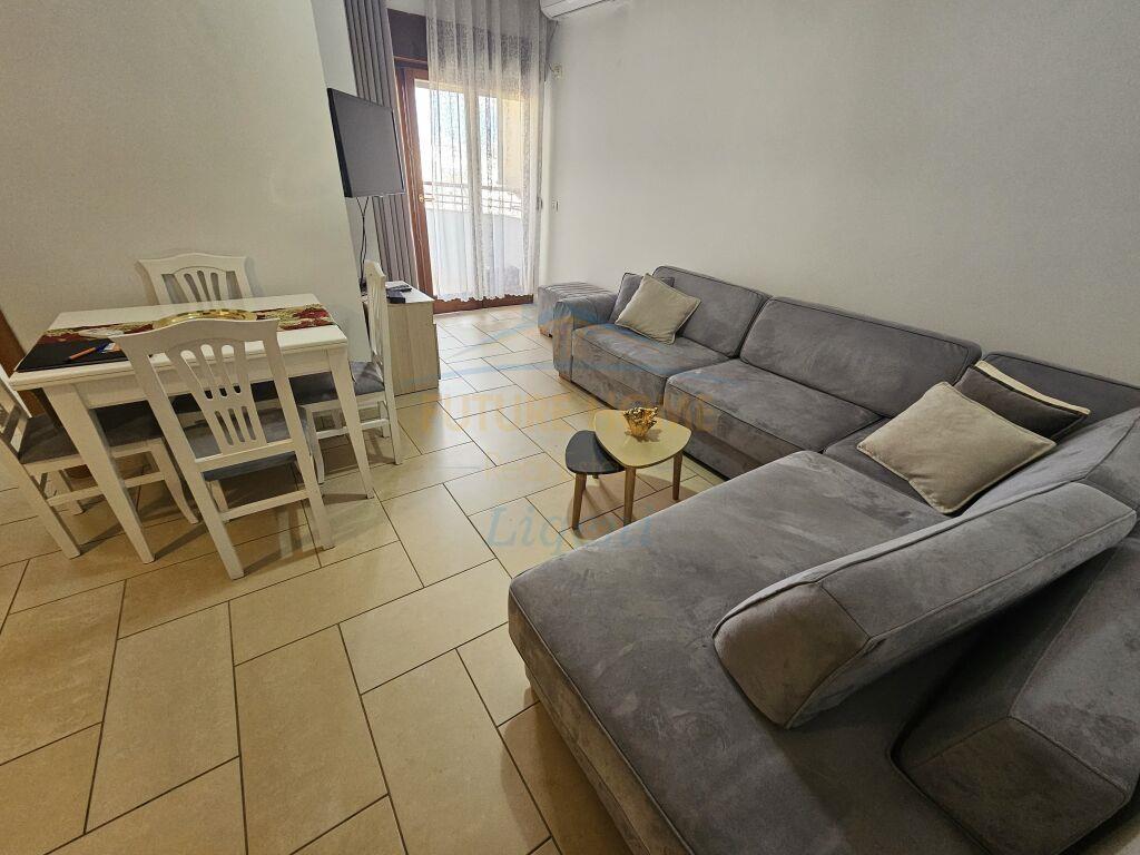 Qera, Apartament 1+1, Qender, Prane 9 Katesheve,