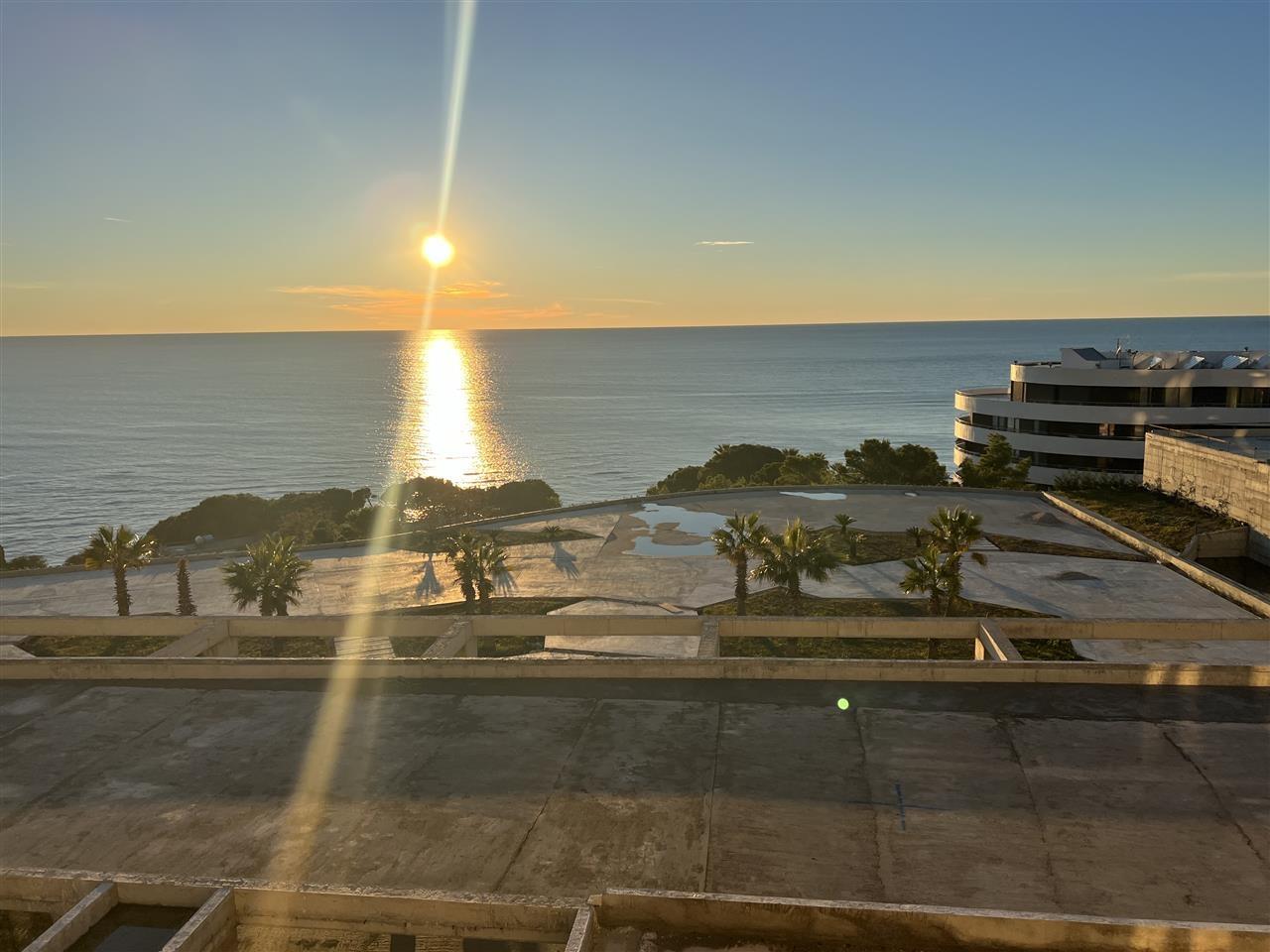 APARTAMENT 3+2 PAMJE BALLORE NGA DETI / FULL VIEW