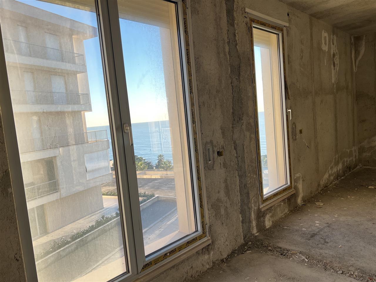 APARTAMENT 3+2 PAMJE BALLORE NGA DETI / FULL VIEW