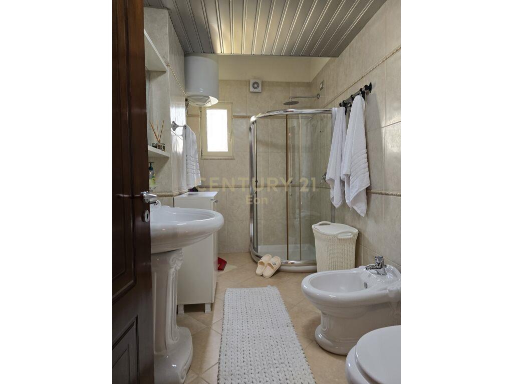 Apartament 2+1 me Qira në Durrës pranë Drejtorisë së Policis